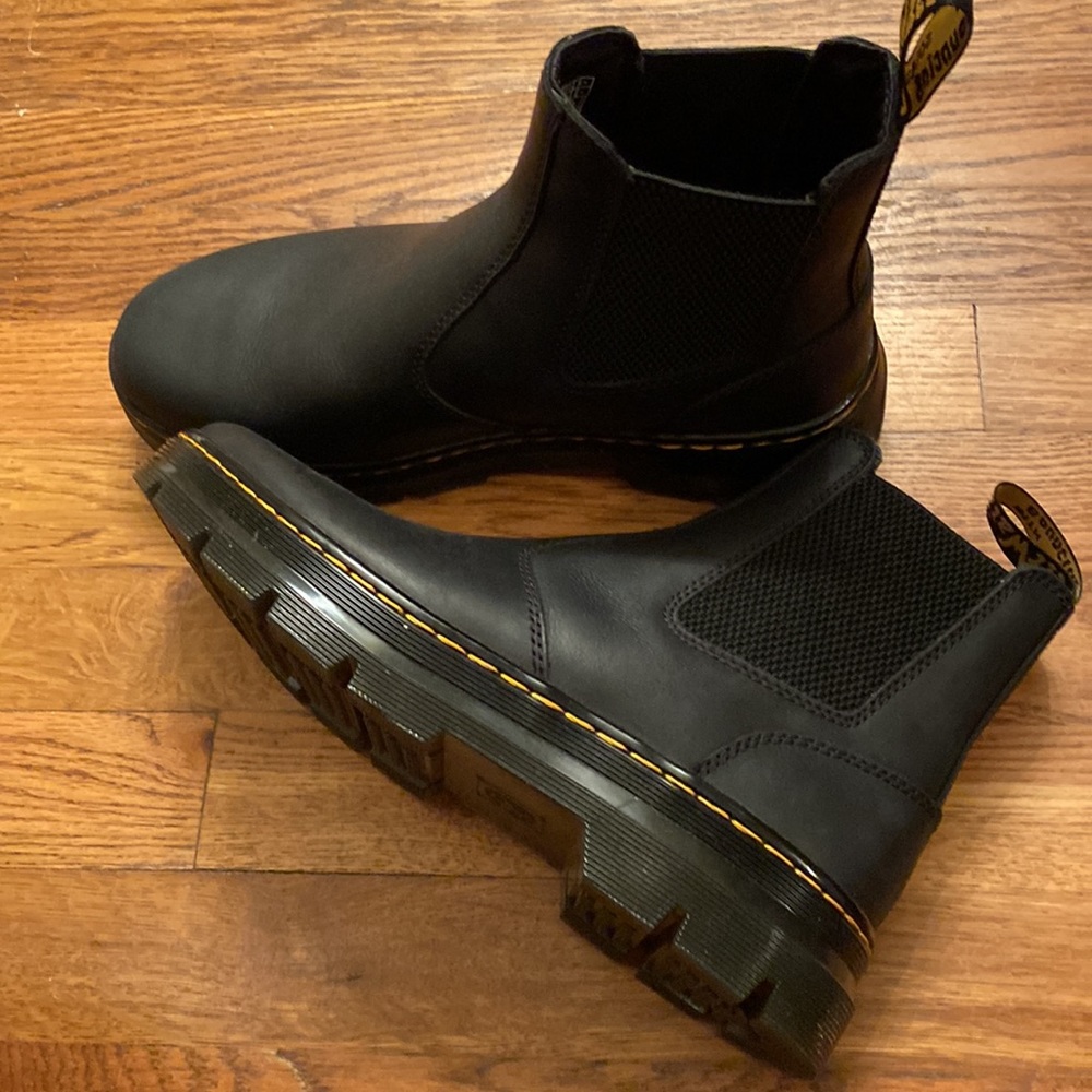 Doc Marten Boots Embury UNISEX